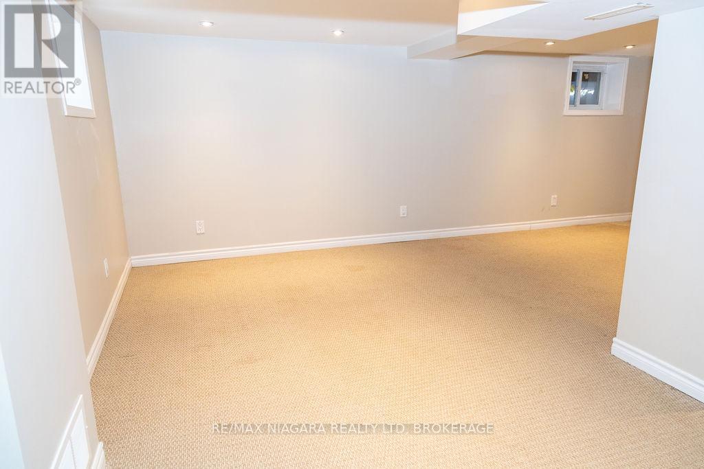 18 Welland Vale Road, St. Catharines (Downtown), Ontario  L2R 2L6 - Photo 16 - X12707290