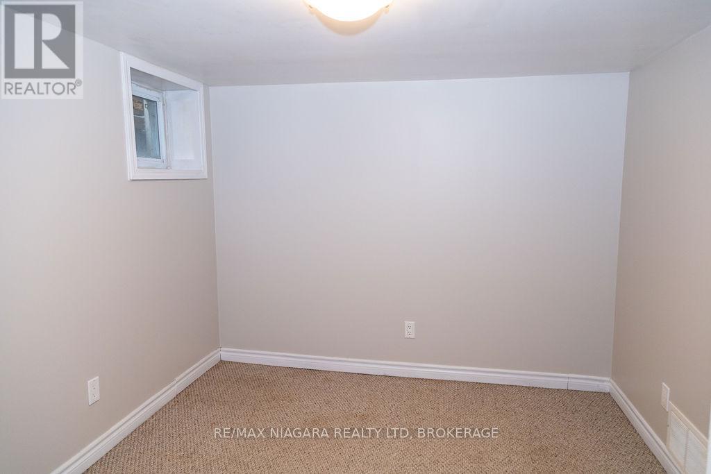 18 Welland Vale Road, St. Catharines (Downtown), Ontario  L2R 2L6 - Photo 23 - X12707290