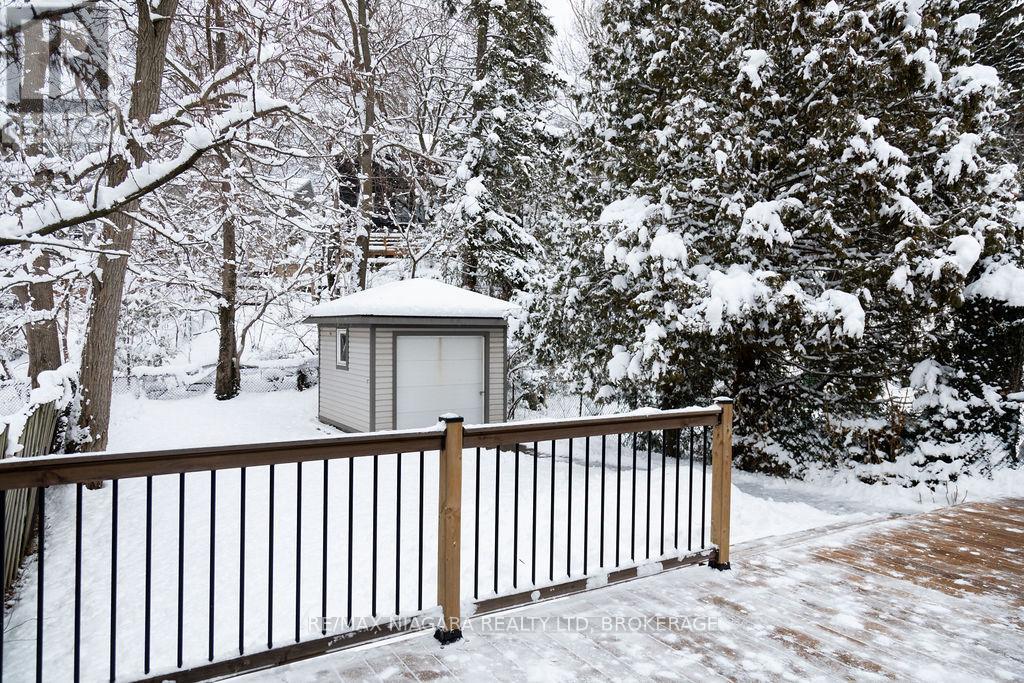 18 Welland Vale Road, St. Catharines (Downtown), Ontario  L2R 2L6 - Photo 24 - X12707290