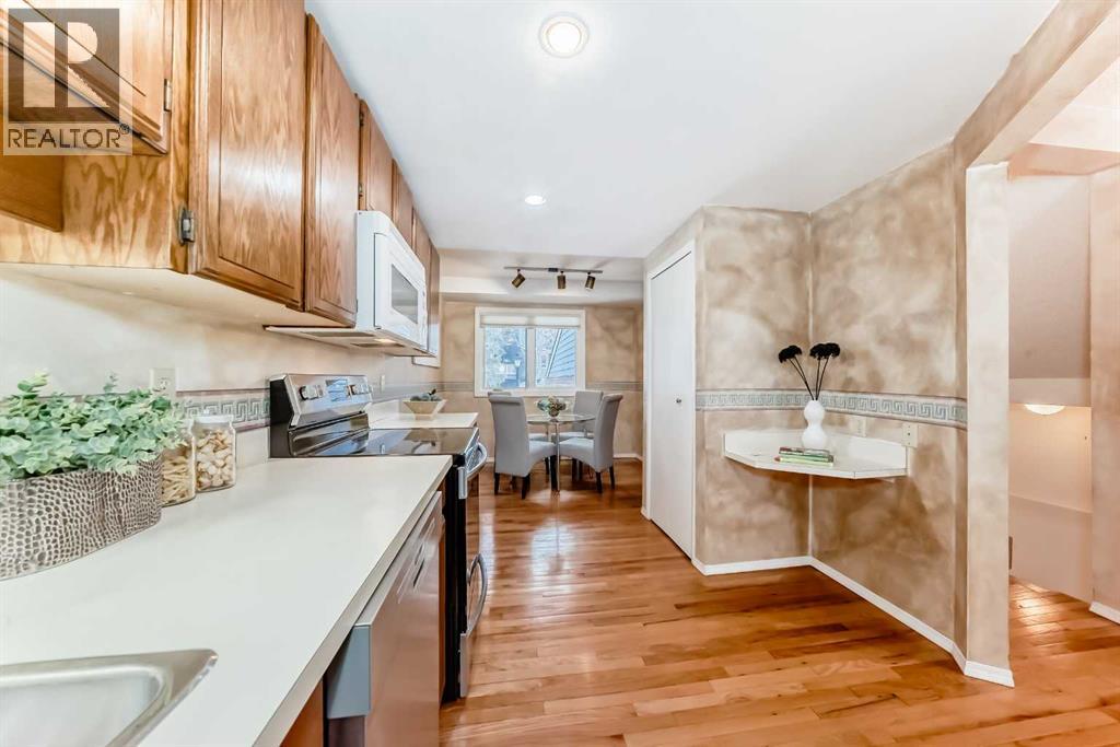 219 Point Mckay Terrace Nw, Calgary, Alberta  T3B 5B6 - Photo 7 - A2274805