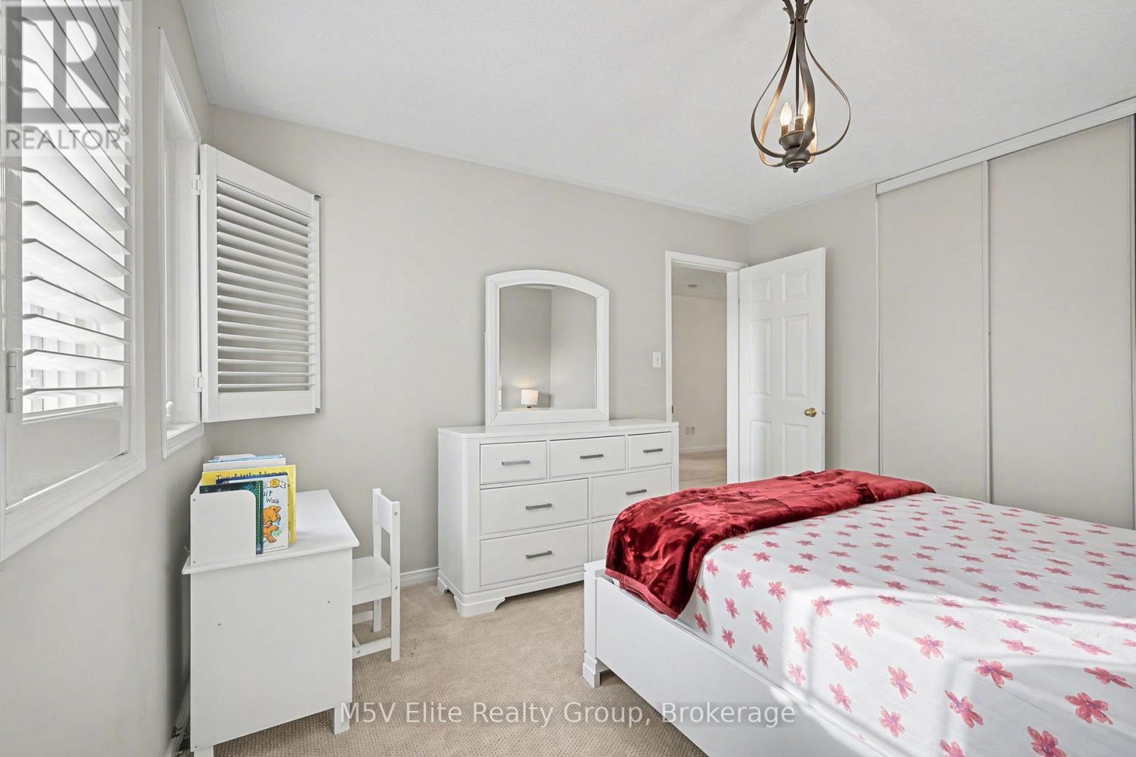 12 Donald Wilson Street, Whitby, Ontario  L1R 2H5 - Photo 10 - E12707292