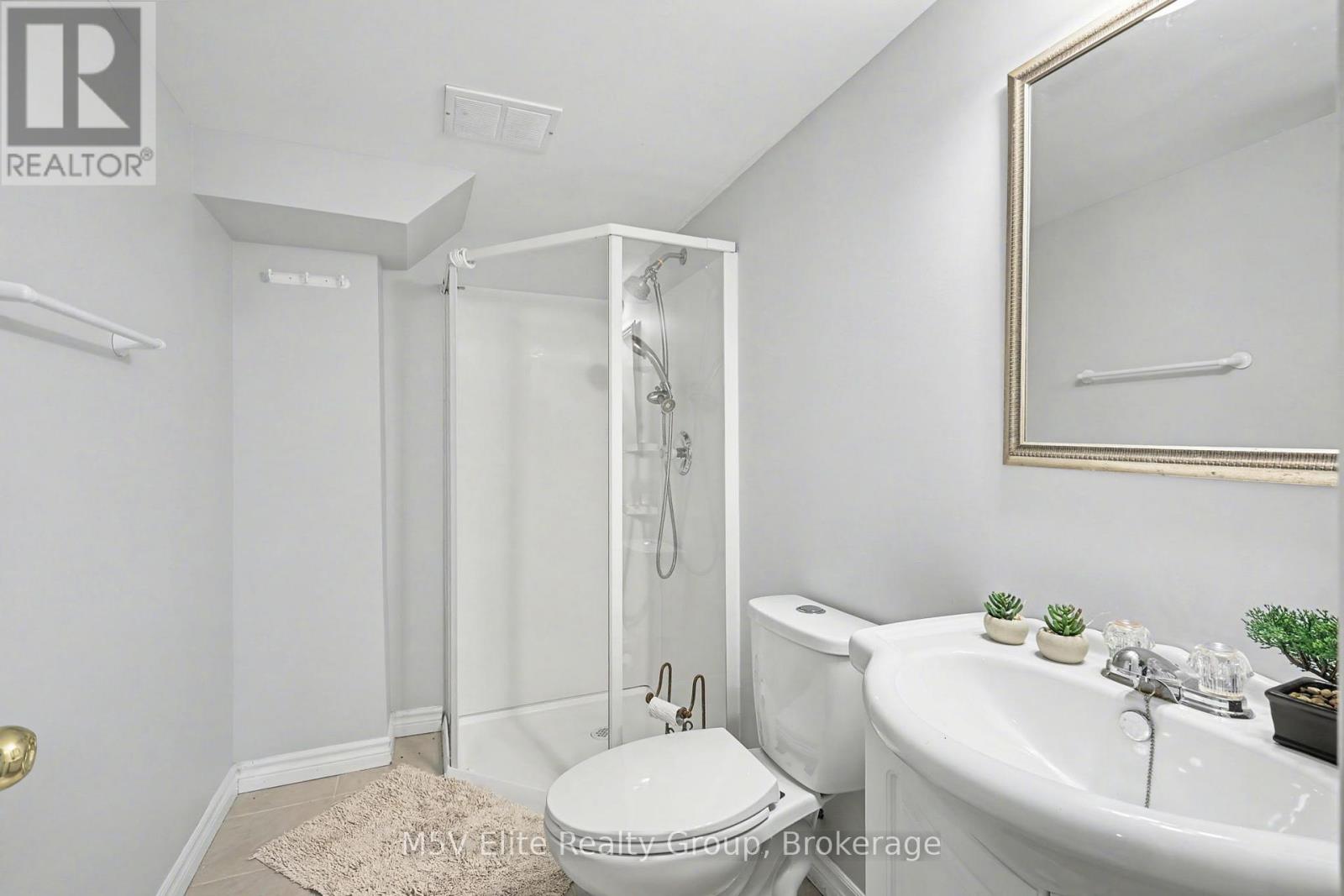 12 Donald Wilson Street, Whitby, Ontario  L1R 2H5 - Photo 13 - E12707292