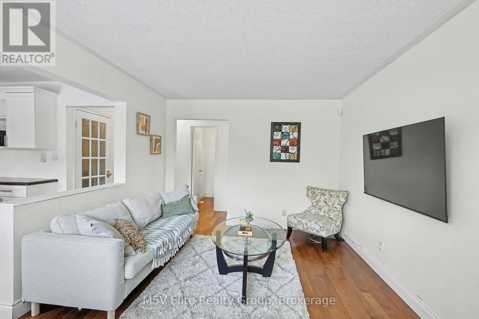 12 Donald Wilson Street, Whitby, Ontario  L1R 2H5 - Photo 5 - E12707292