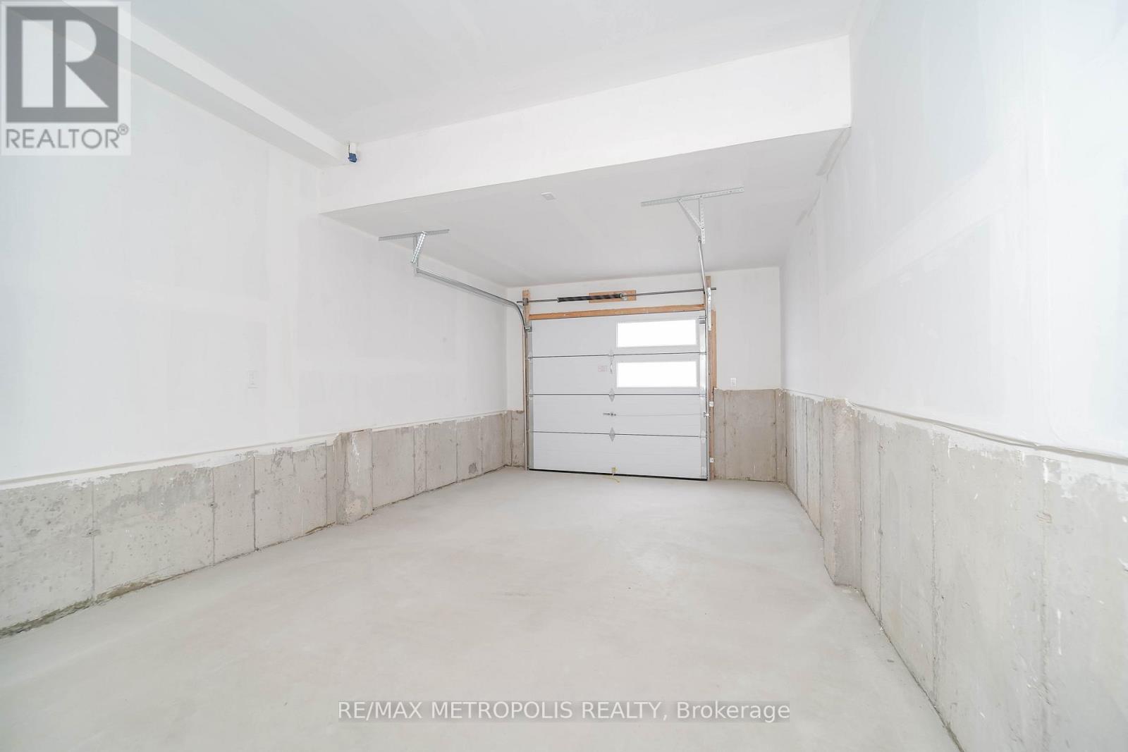 945 Crowsnest Hollow, Pickering, Ontario  L1X 0P4 - Photo 13 - E12707332