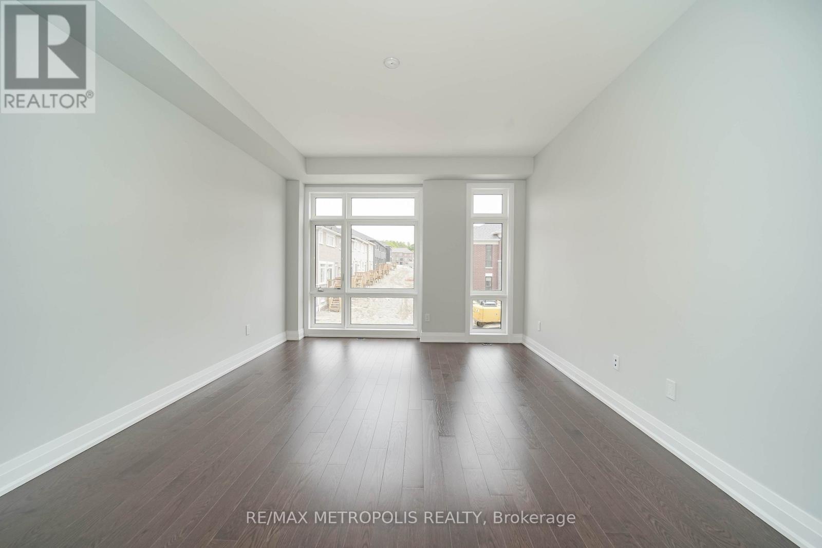 945 Crowsnest Hollow, Pickering, Ontario  L1X 0P4 - Photo 14 - E12707332