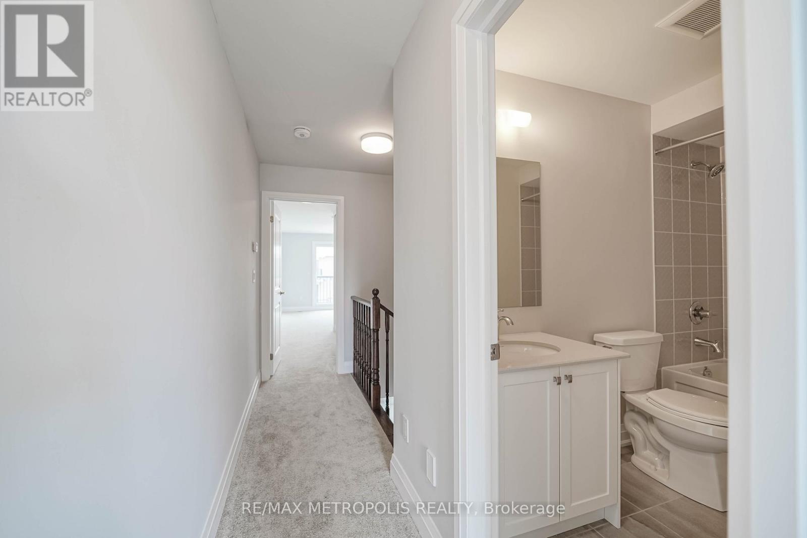 945 Crowsnest Hollow, Pickering, Ontario  L1X 0P4 - Photo 26 - E12707332