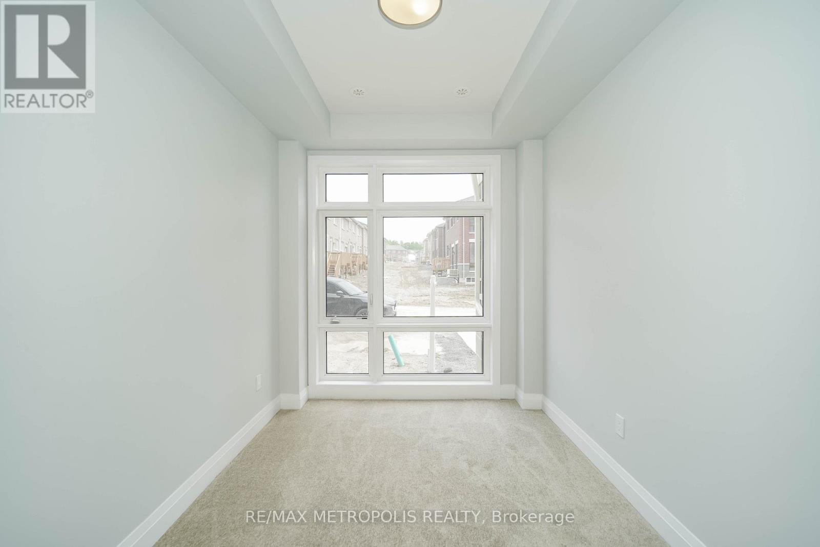 945 Crowsnest Hollow, Pickering, Ontario  L1X 0P4 - Photo 8 - E12707332