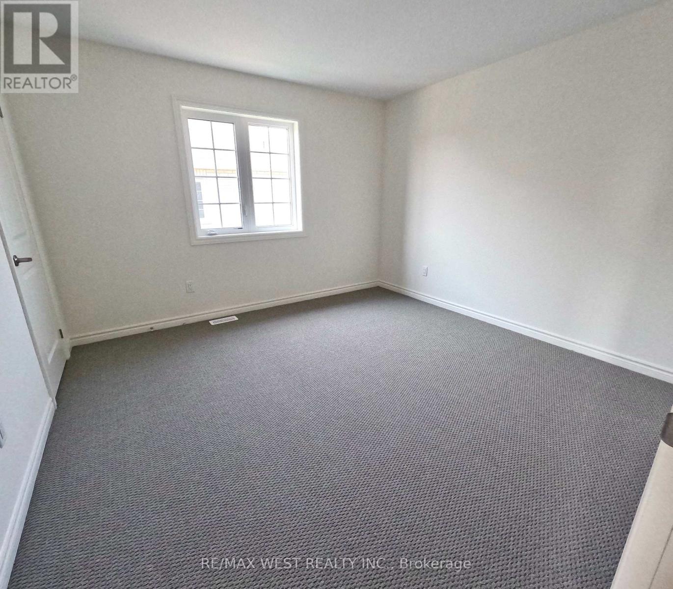 246 Mckenzie Drive, Clearview (Stayner), Ontario  L0M 1S0 - Photo 15 - S12707312