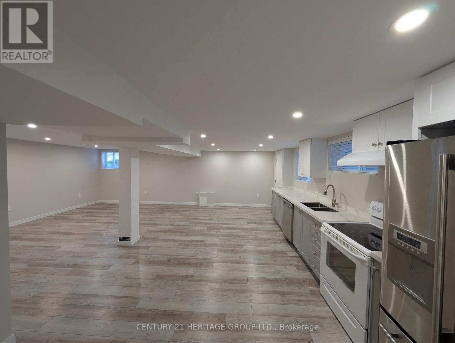 A - 971 Vistula Drive, Pickering, Ontario  L1W 2L8 - Photo 5 - E12663046