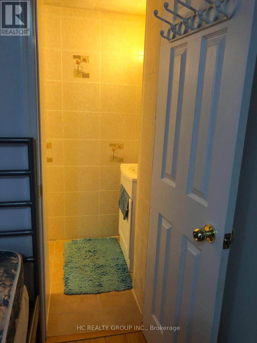 217 Milliken Meadows Drive, Markham, Ontario  L3R 0V9 - Photo 10 - N12701902