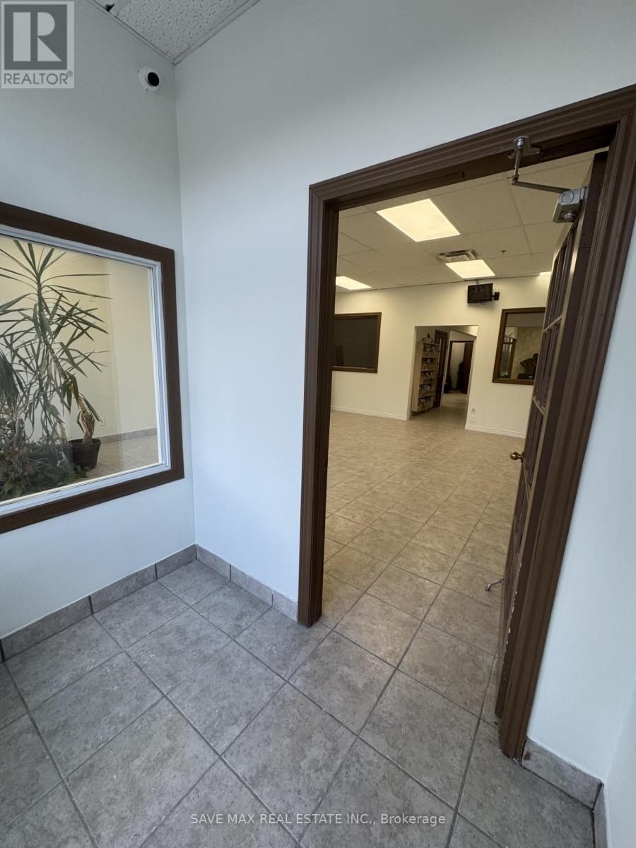 4 - 5390 Terry Fox Way, Mississauga, Ontario  L5V 0A5 - Photo 2 - W12707294