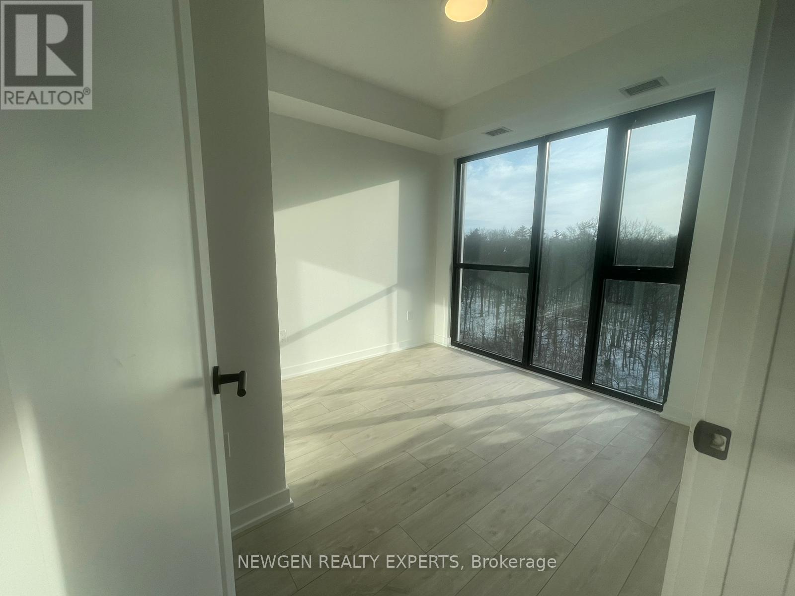 501 - 750 Whitlock Avenue, Milton, Ontario  L9E 2B4 - Photo 13 - W12707322