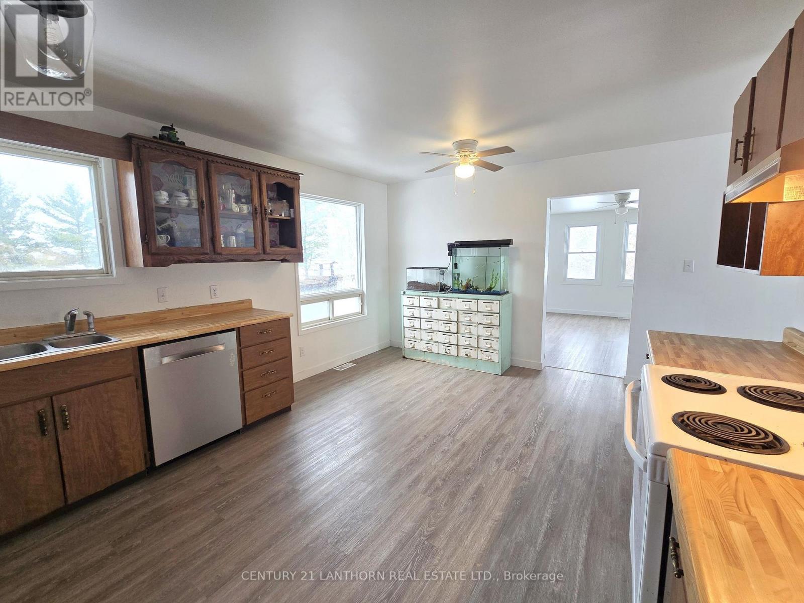 87 Rorabeck Road, Quinte West, Ontario  K8V 5P8 - Photo 3 - X12688724