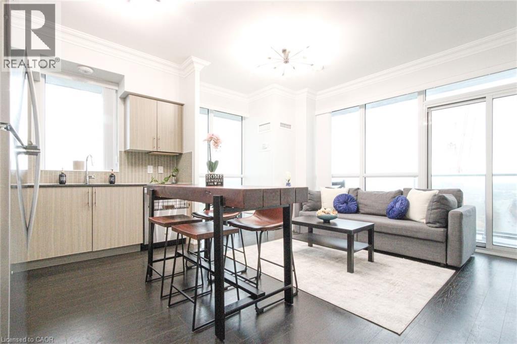 65 Speers Road, Oakville, Ontario  L6K 0J1 - Photo 8 - 40799366