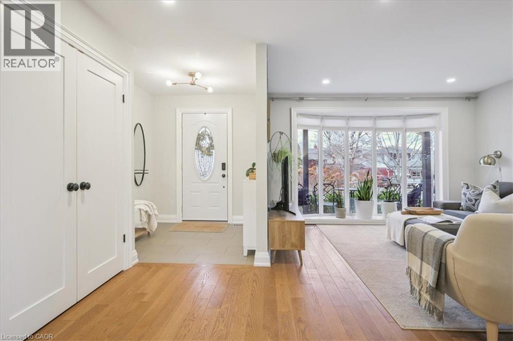 478 Donegal Drive, Burlington, Ontario  L7L 2M7 - Photo 5 - 40799322