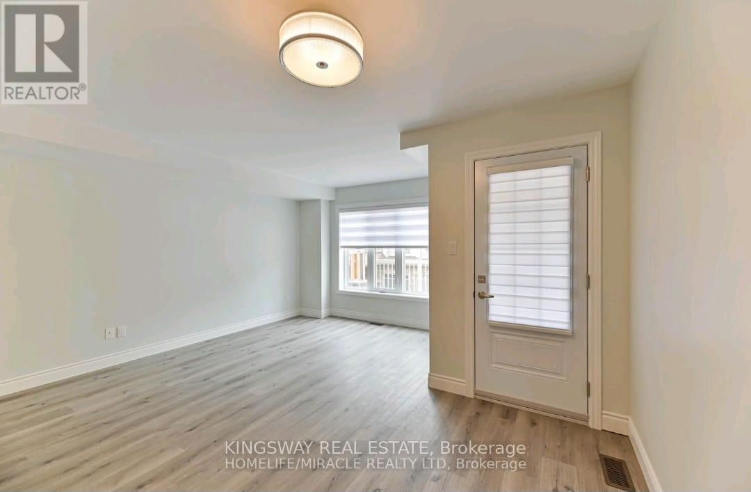 616 Linden Drive, Cambridge, Ontario  N3H 0C6 - Photo 4 - X12707316