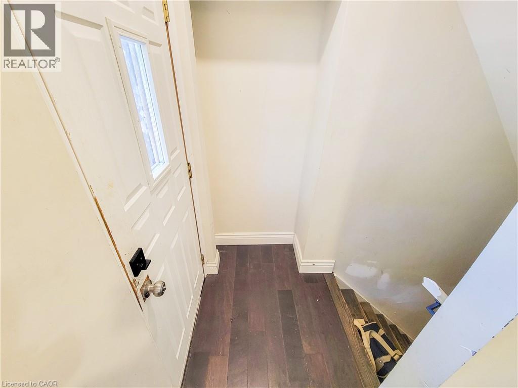 109 Terrace Drive, Hamilton, Ontario  L9A 2Y8 - Photo 3 - 40770062