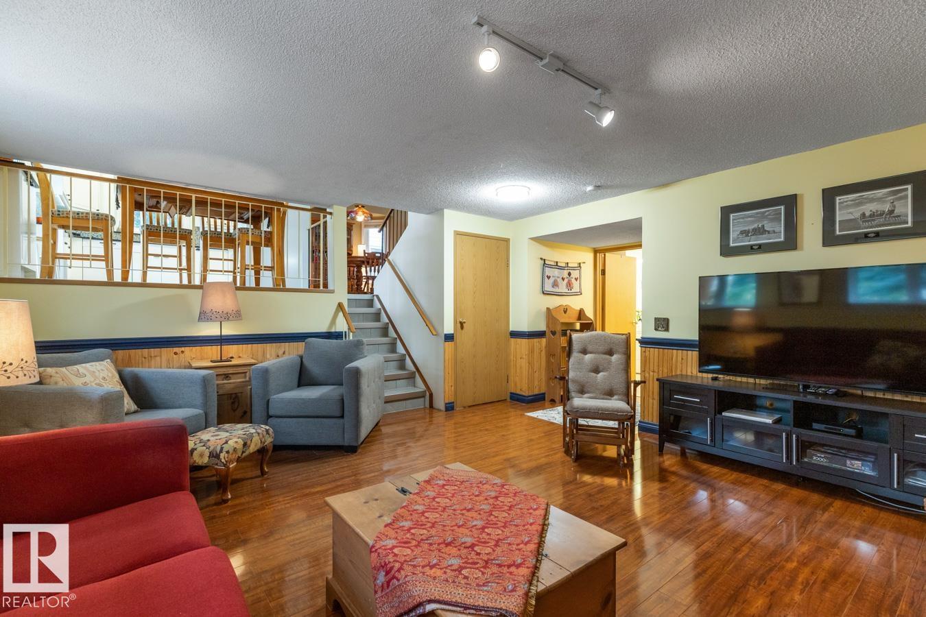 4631 10 Av Nw, Edmonton, Alberta  T6L 4S2 - Photo 16 - E4469542