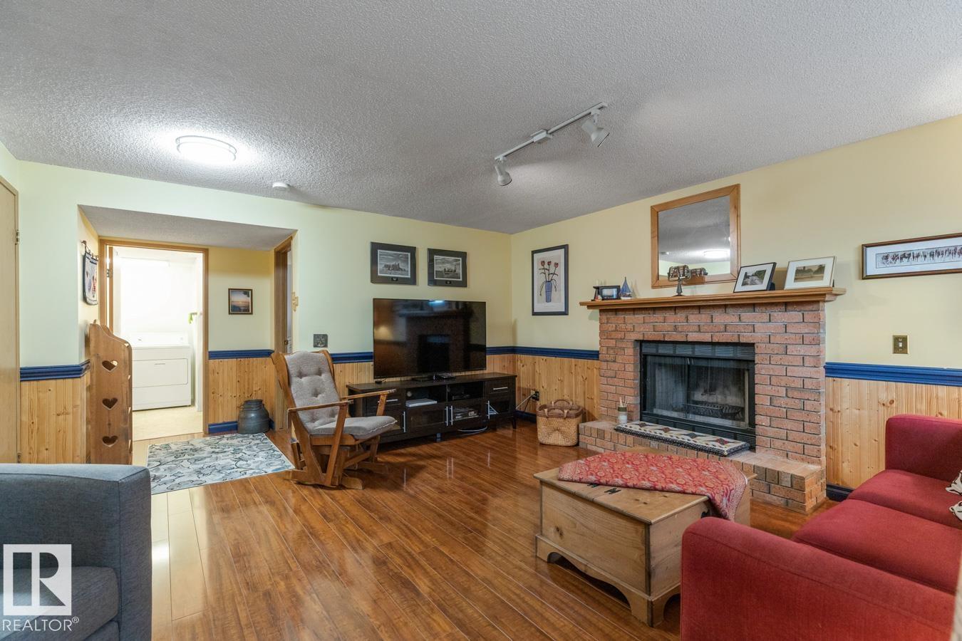 4631 10 Av Nw, Edmonton, Alberta  T6L 4S2 - Photo 17 - E4469542