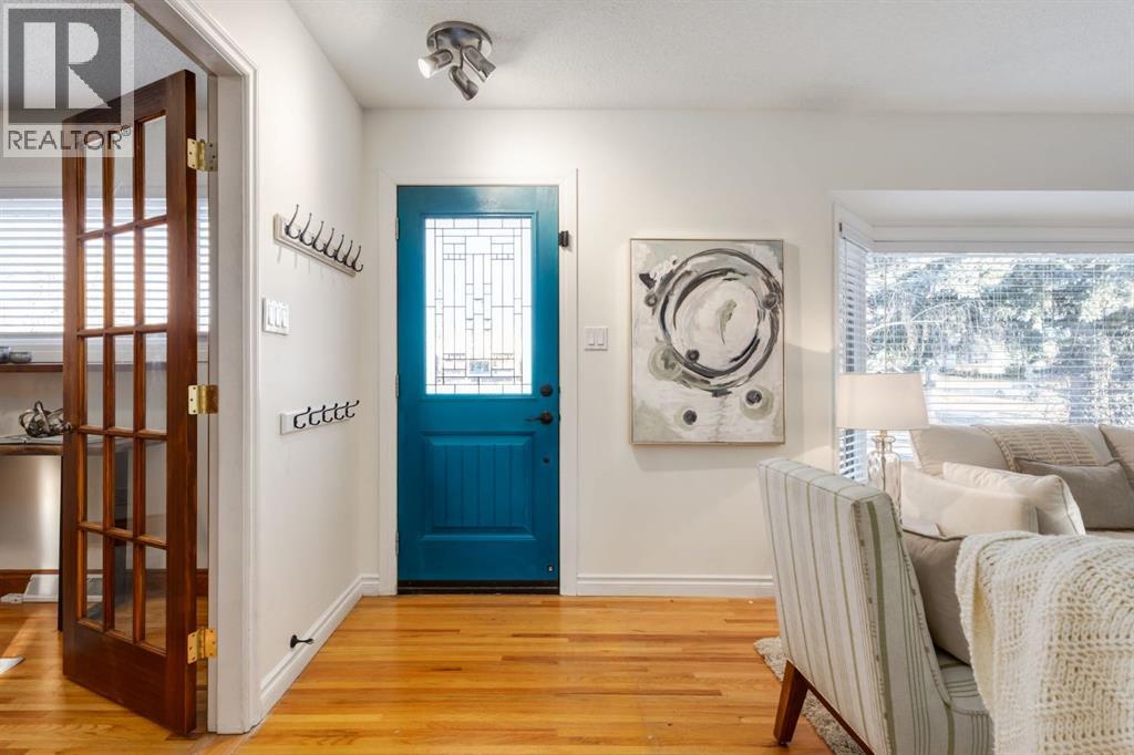 4011 25 Avenue Sw, Calgary, Alberta  T3E 0L7 - Photo 3 - A2280085