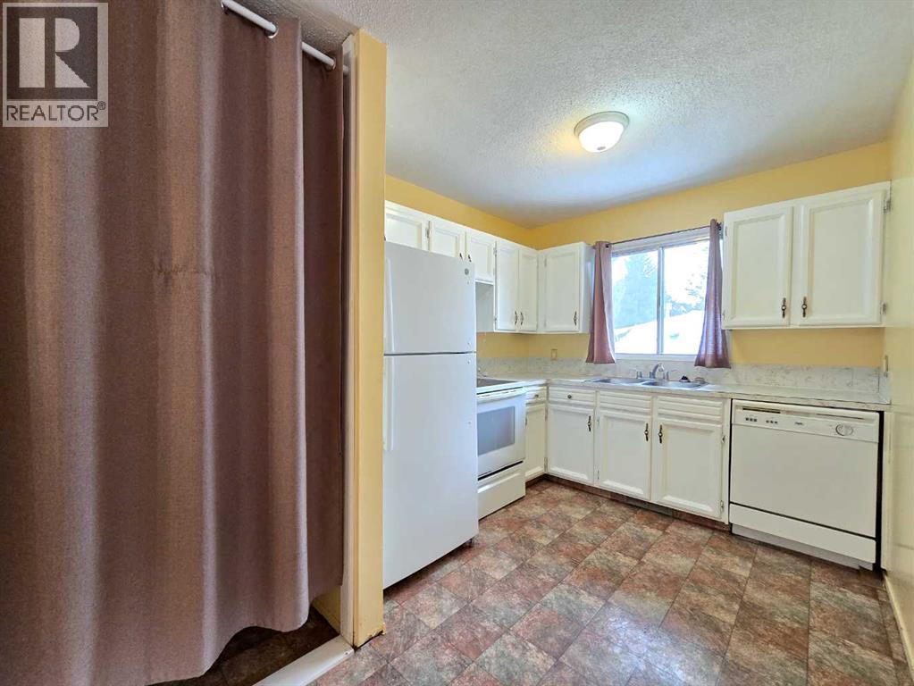 #3, 11910 21 Avenue, Blairmore, Alberta  T0K 0E0 - Photo 9 - A2278069