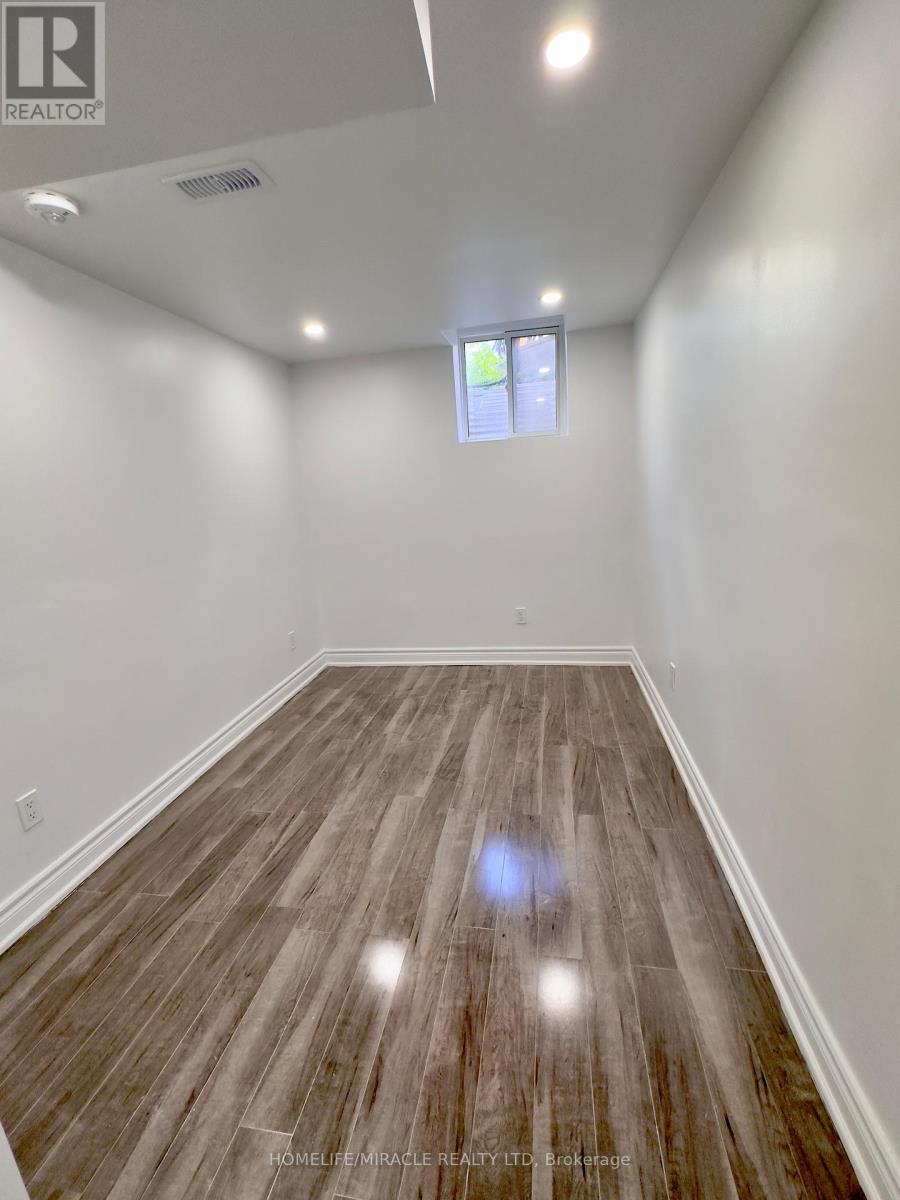 62 Telegraph Drive, Whitby, Ontario  L1P 1S3 - Photo 3 - E12505822