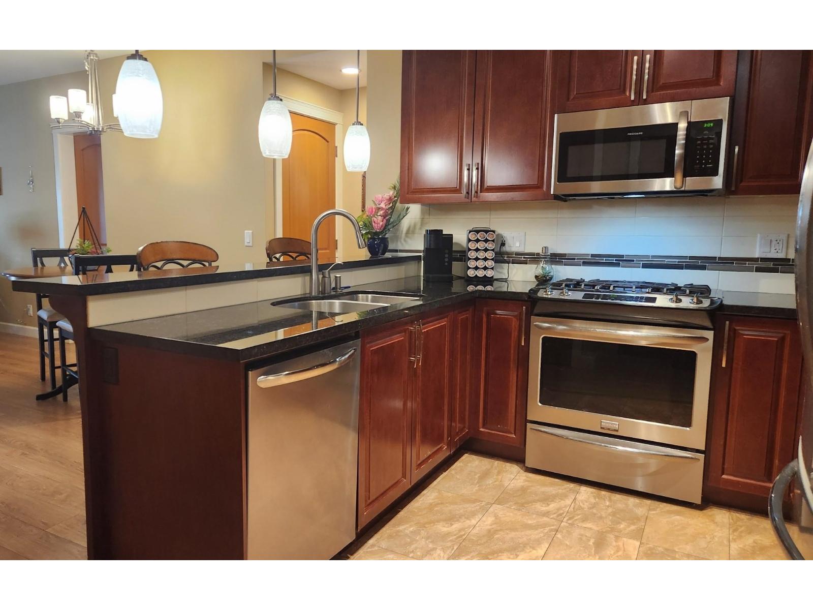 A206 8218 207a Street, Langley, British Columbia  V2Y 0X9 - Photo 7 - R3080011