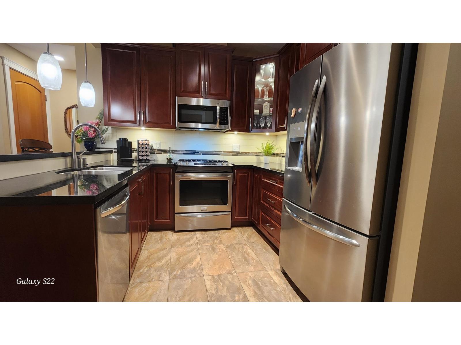 A206 8218 207a Street, Langley, British Columbia  V2Y 0X9 - Photo 8 - R3080011