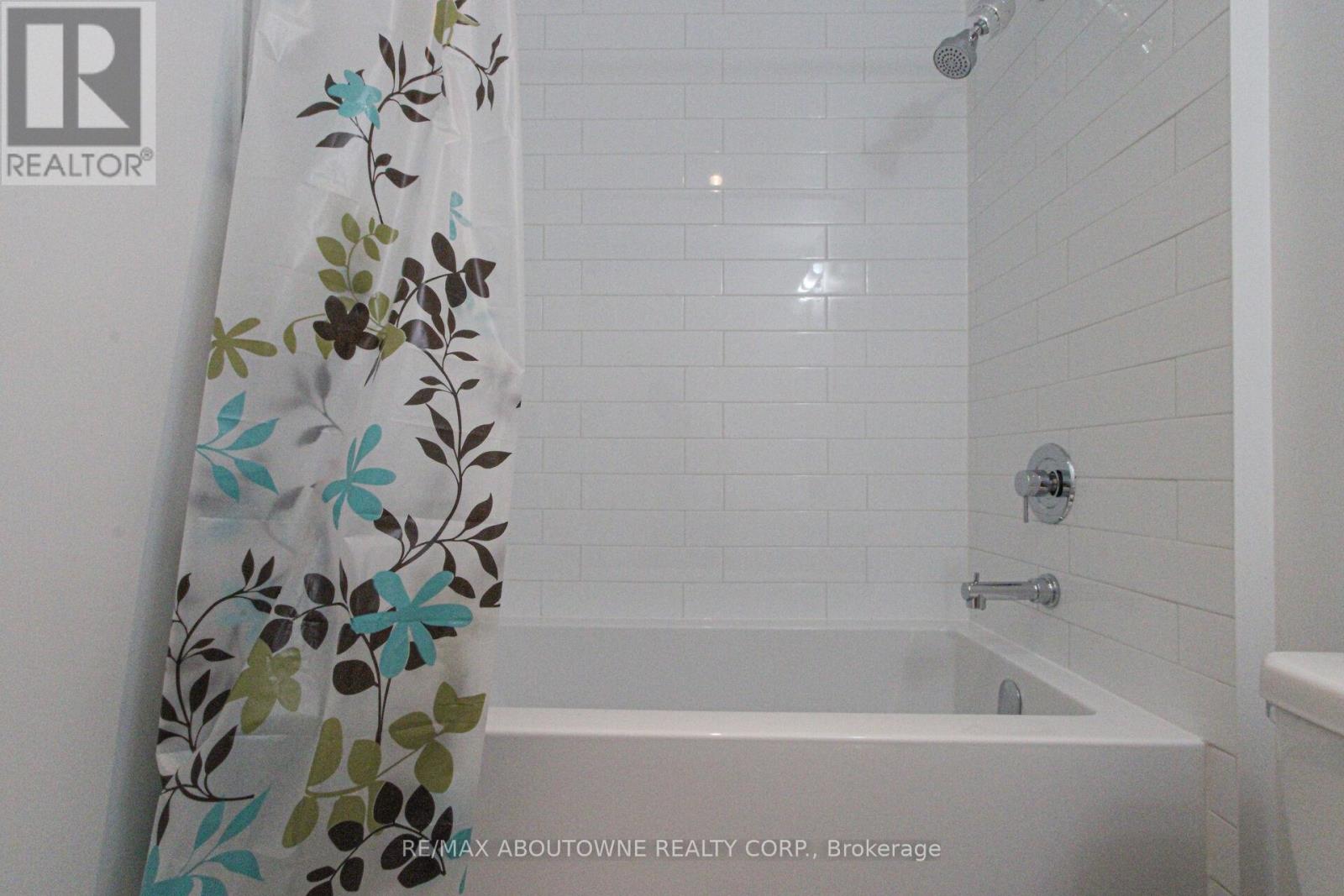 1503 - 65 Speers Road, Oakville, Ontario  L6K 0J1 - Photo 24 - W12707342