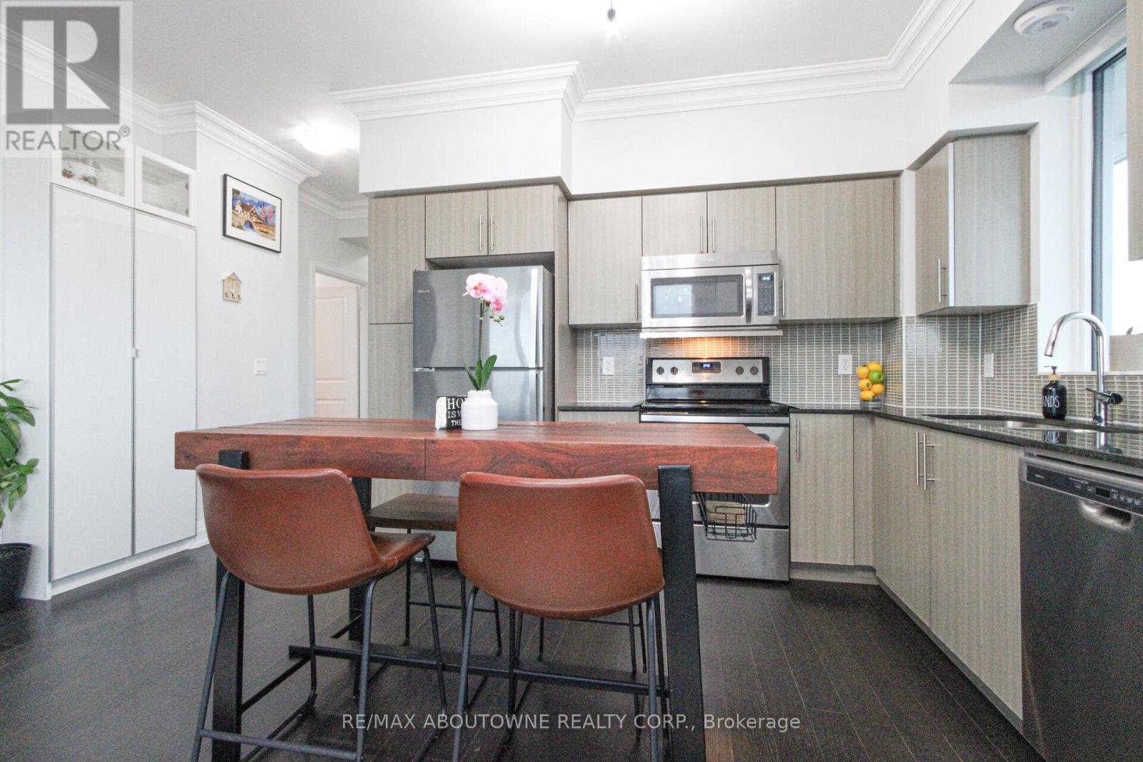 1503 - 65 Speers Road, Oakville, Ontario  L6K 0J1 - Photo 26 - W12707342