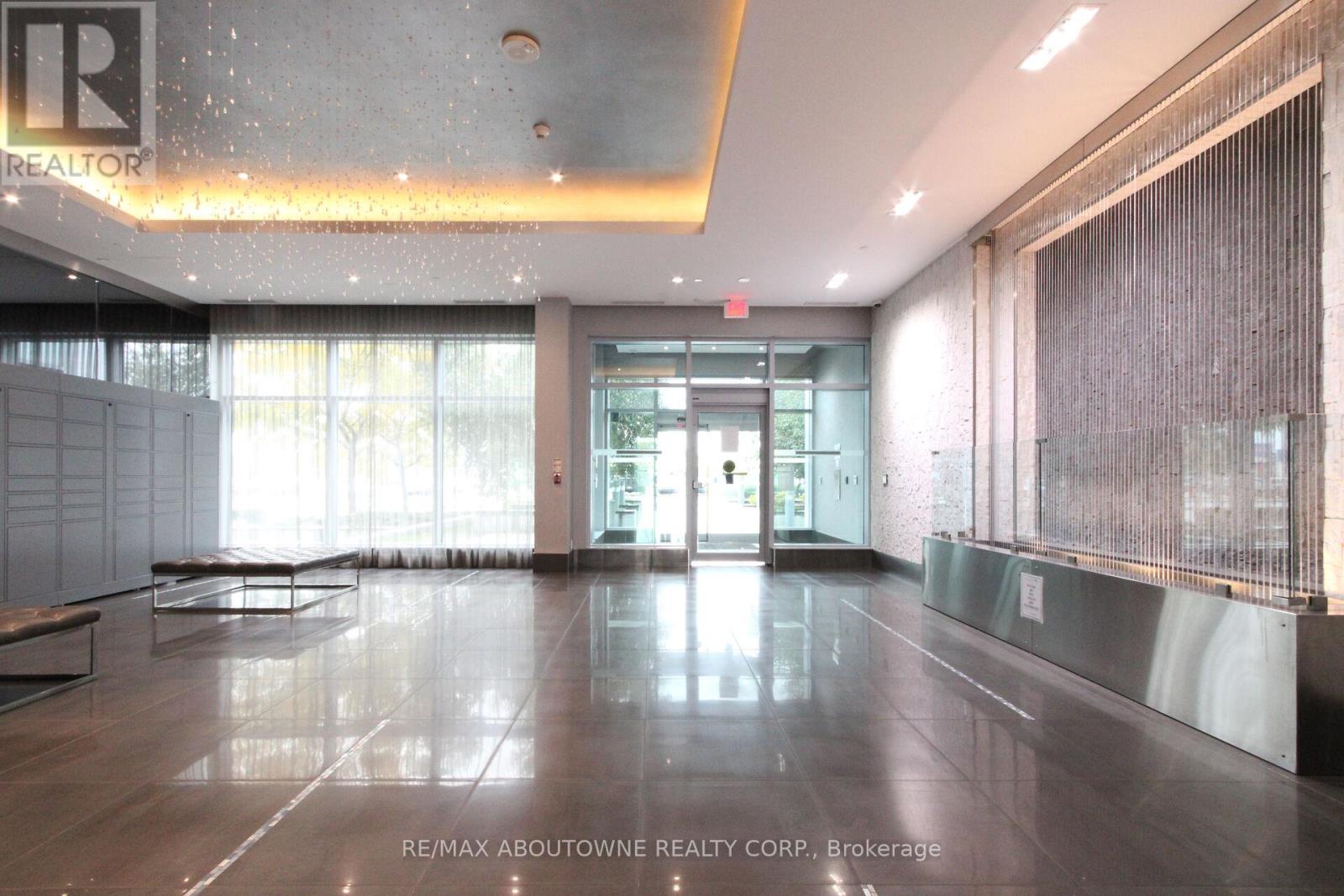 1503 - 65 Speers Road, Oakville, Ontario  L6K 0J1 - Photo 3 - W12707342