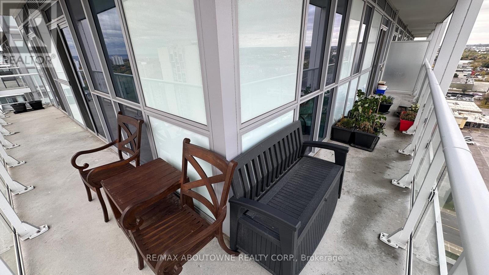 1503 - 65 Speers Road, Oakville, Ontario  L6K 0J1 - Photo 30 - W12707342