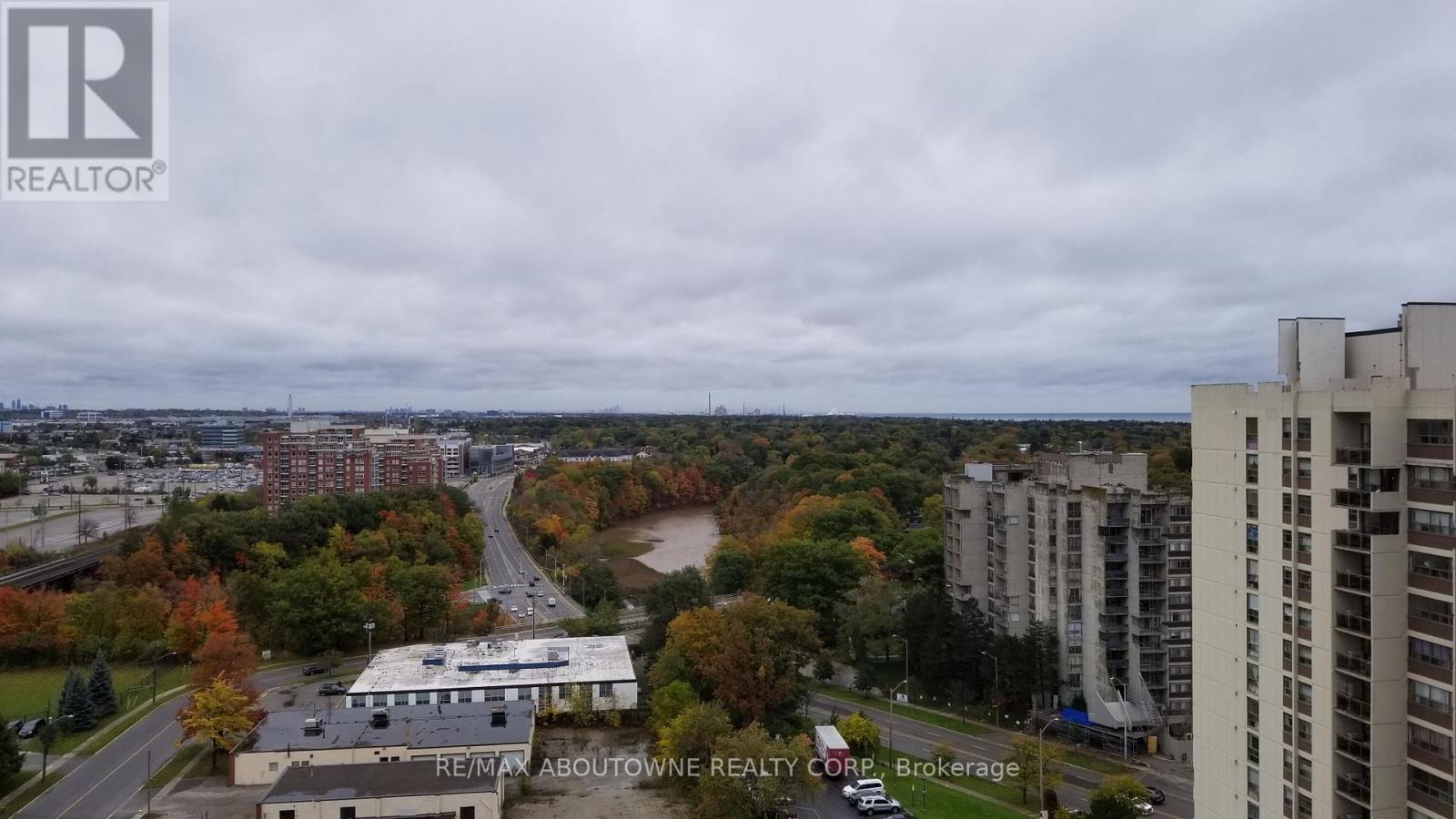 1503 - 65 Speers Road, Oakville, Ontario  L6K 0J1 - Photo 33 - W12707342