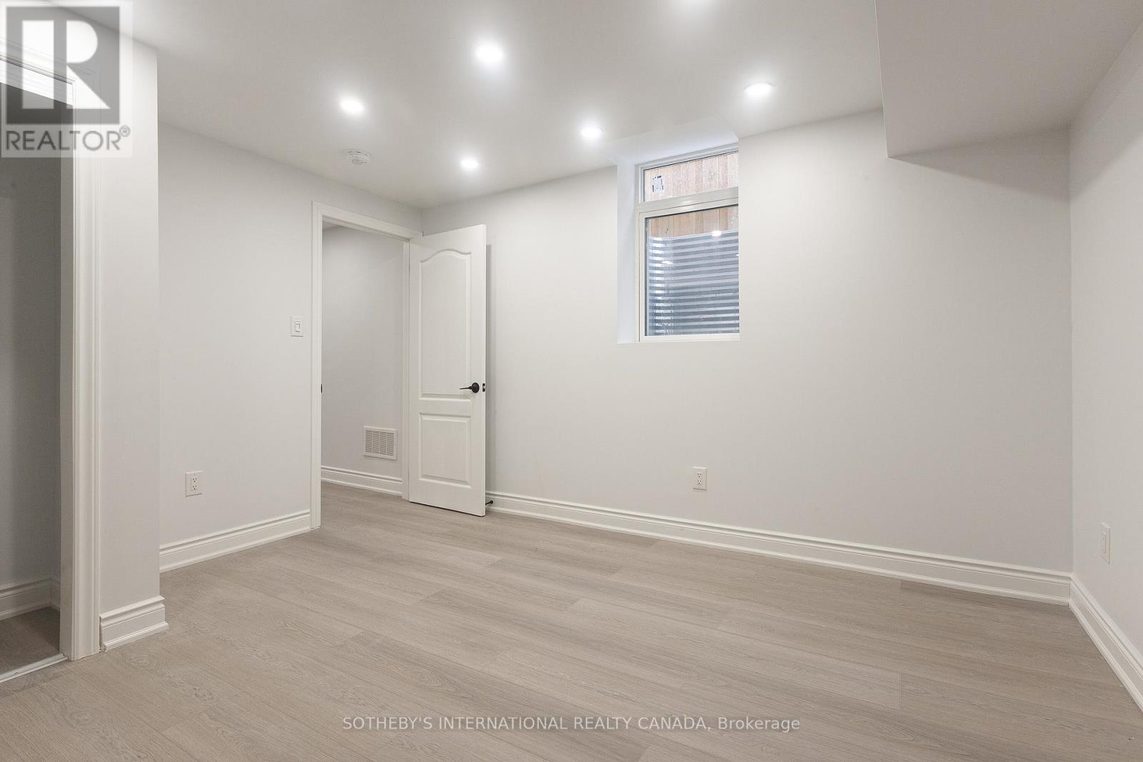 Basement - 1182 Blueheron Boulevard, Mississauga, Ontario  L5V 2E1 - Photo 11 - W12707346