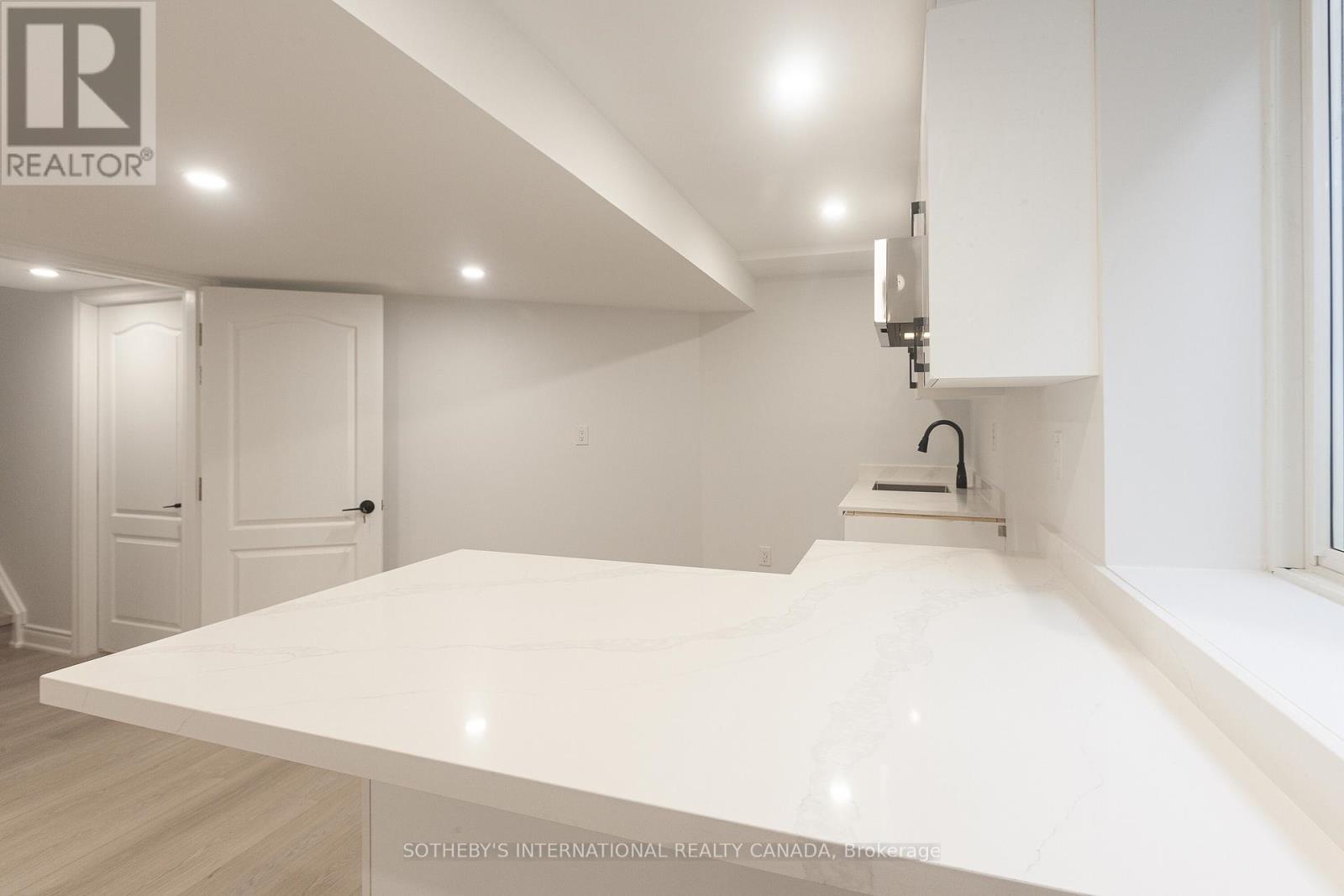 Basement - 1182 Blueheron Boulevard, Mississauga, Ontario  L5V 2E1 - Photo 5 - W12707346