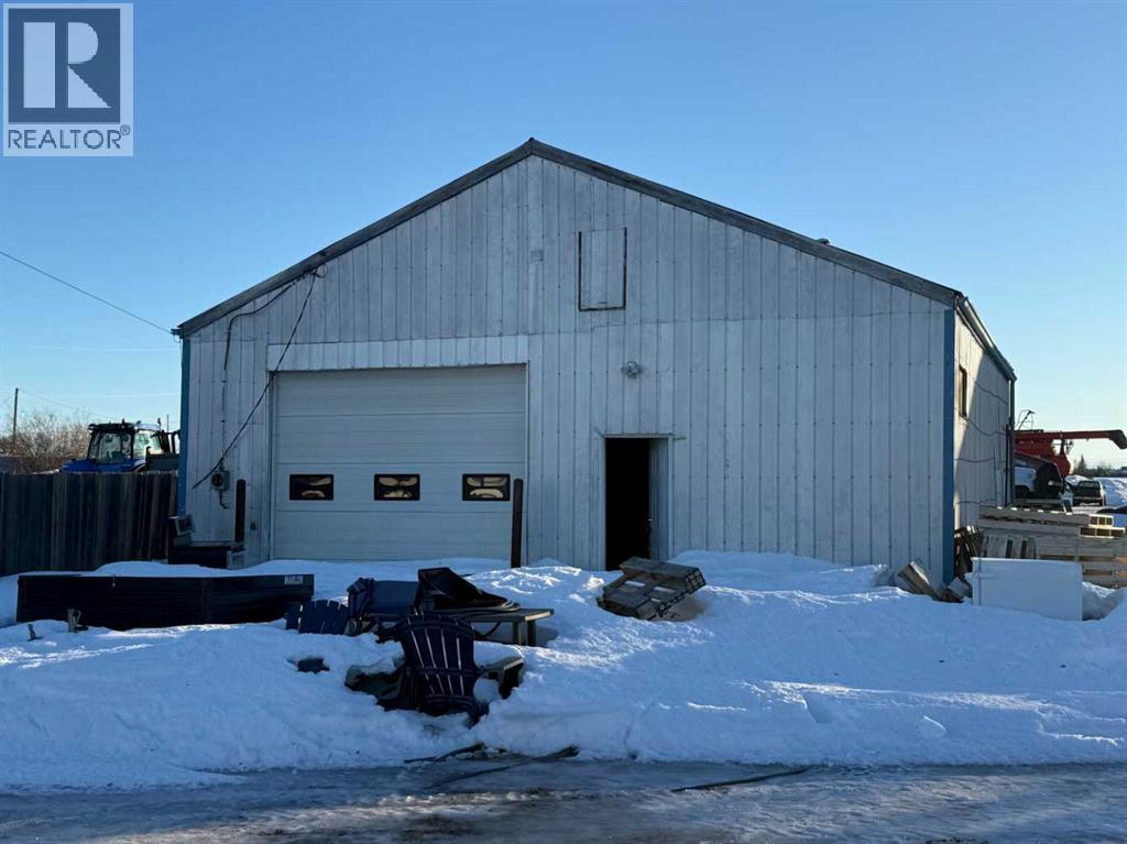 5031 48 Avenue, Girouxville, Alberta  T0H 1S0 - Photo 3 - A2279797