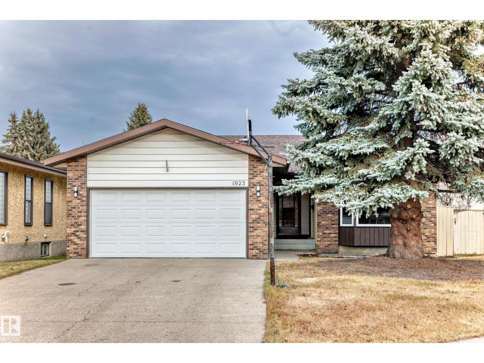 1923 52 ST NW NW, edmonton, Alberta
