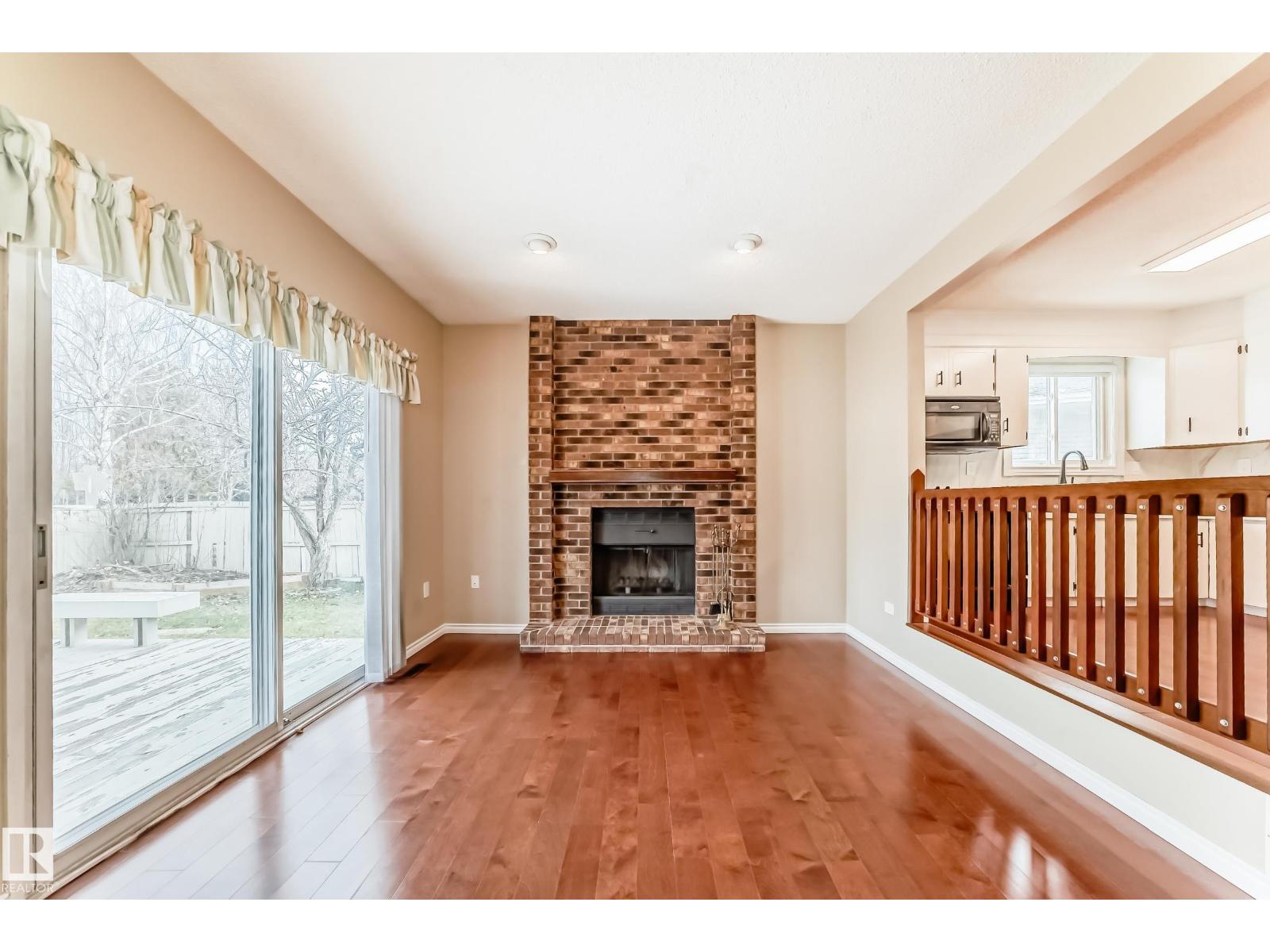 1923 52 St Nw Nw, Edmonton, Alberta  T6L 1J3 - Photo 11 - E4470423