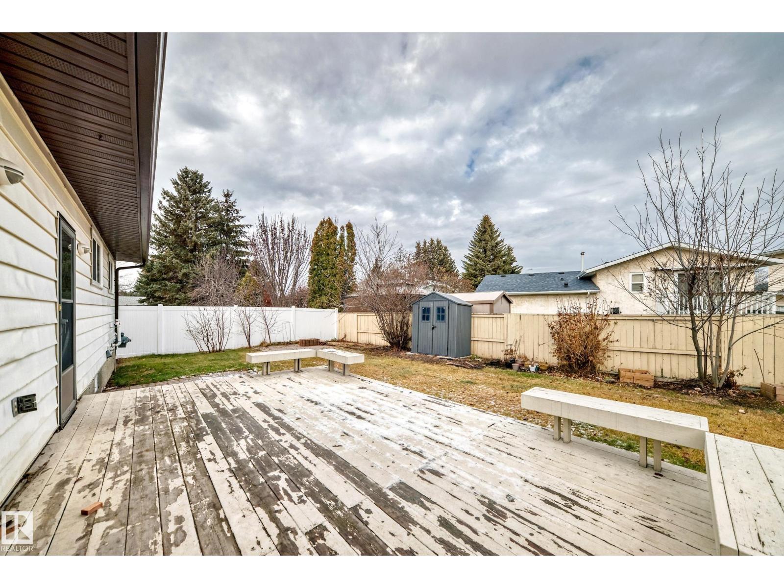 1923 52 St Nw Nw, Edmonton, Alberta  T6L 1J3 - Photo 14 - E4470423