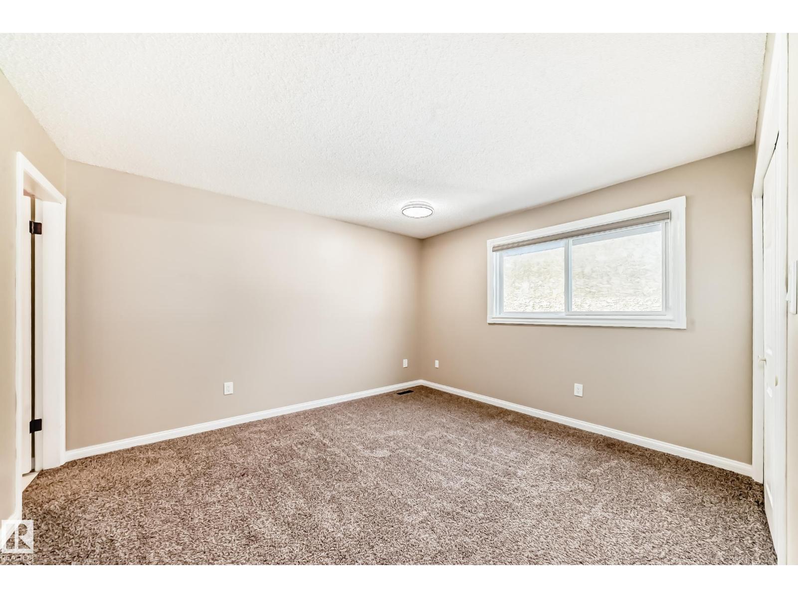 1923 52 St Nw Nw, Edmonton, Alberta  T6L 1J3 - Photo 23 - E4470423