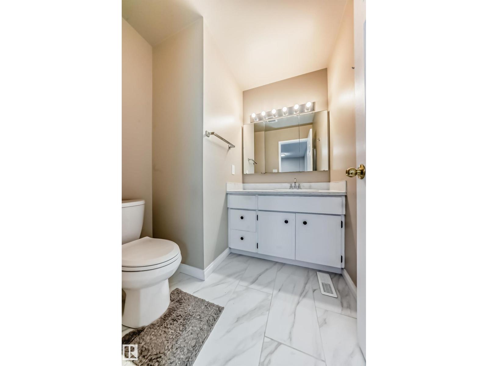 1923 52 St Nw Nw, Edmonton, Alberta  T6L 1J3 - Photo 28 - E4470423