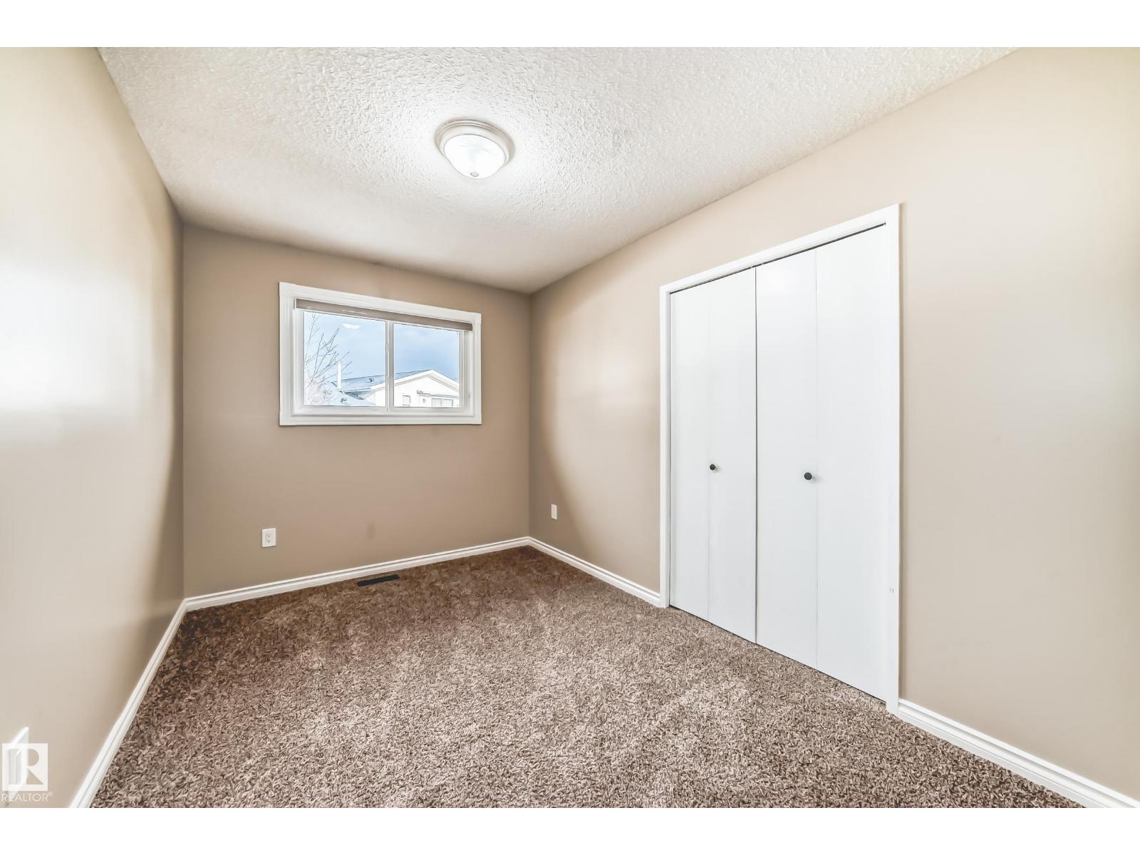 1923 52 St Nw Nw, Edmonton, Alberta  T6L 1J3 - Photo 31 - E4470423