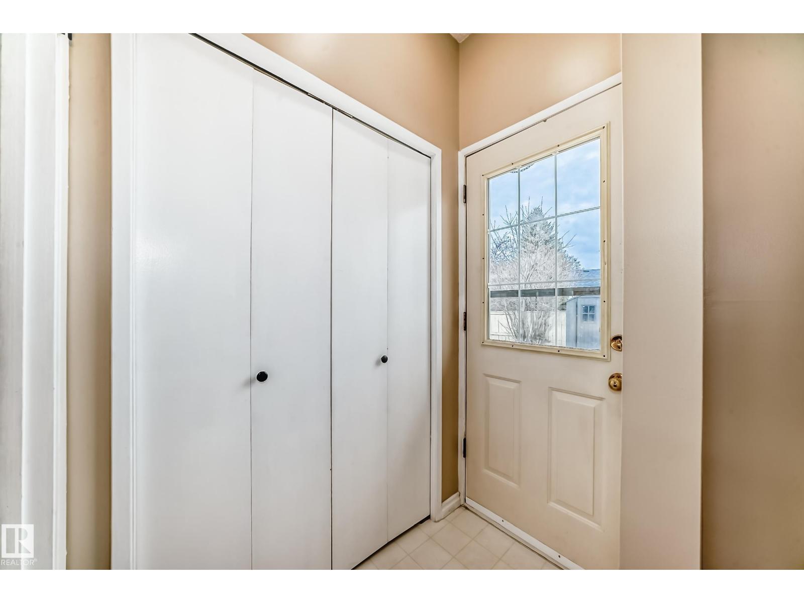 1923 52 St Nw Nw, Edmonton, Alberta  T6L 1J3 - Photo 36 - E4470423