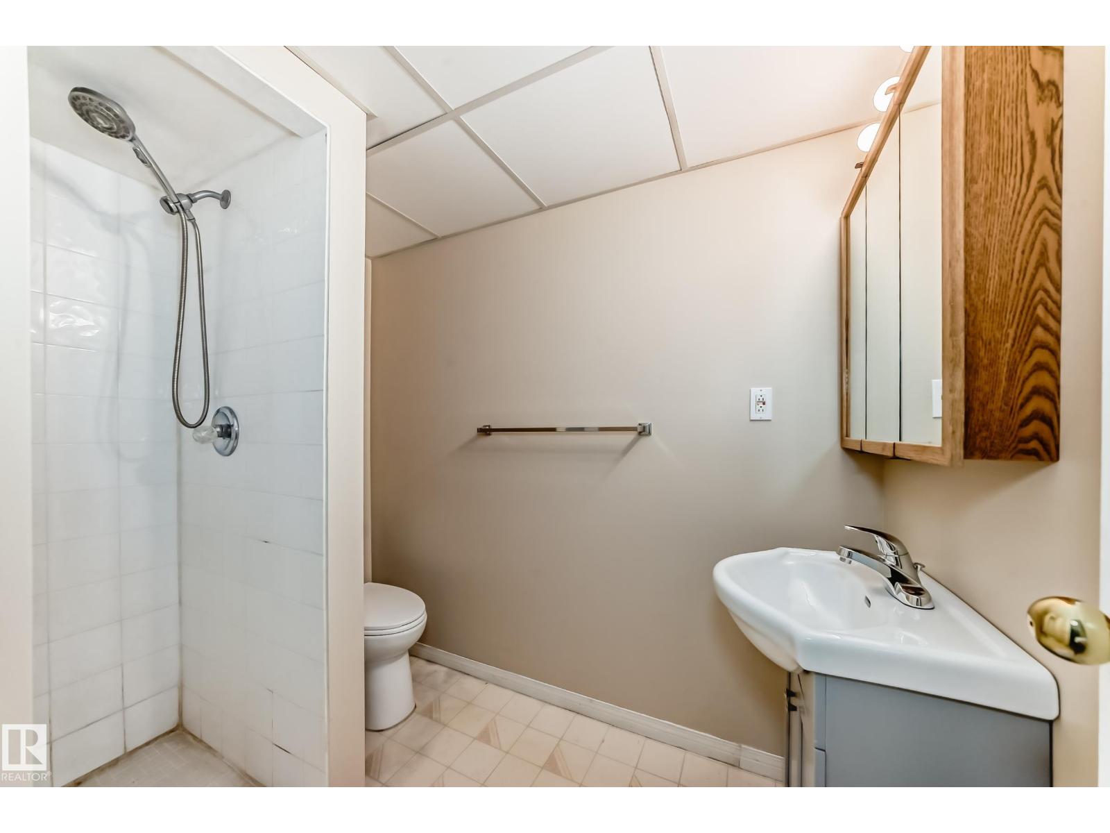 1923 52 St Nw Nw, Edmonton, Alberta  T6L 1J3 - Photo 46 - E4470423