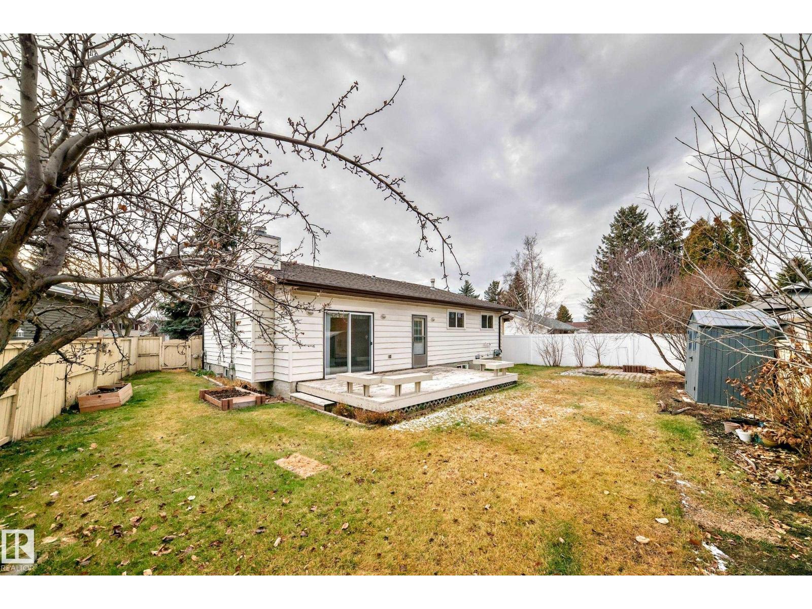 1923 52 St Nw Nw, Edmonton, Alberta  T6L 1J3 - Photo 53 - E4470423