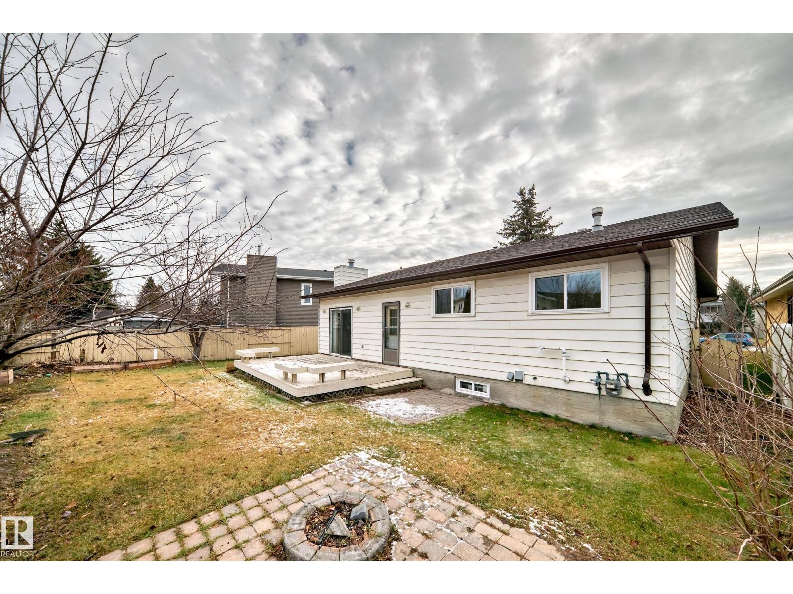 1923 52 St Nw Nw, Edmonton, Alberta  T6L 1J3 - Photo 55 - E4470423