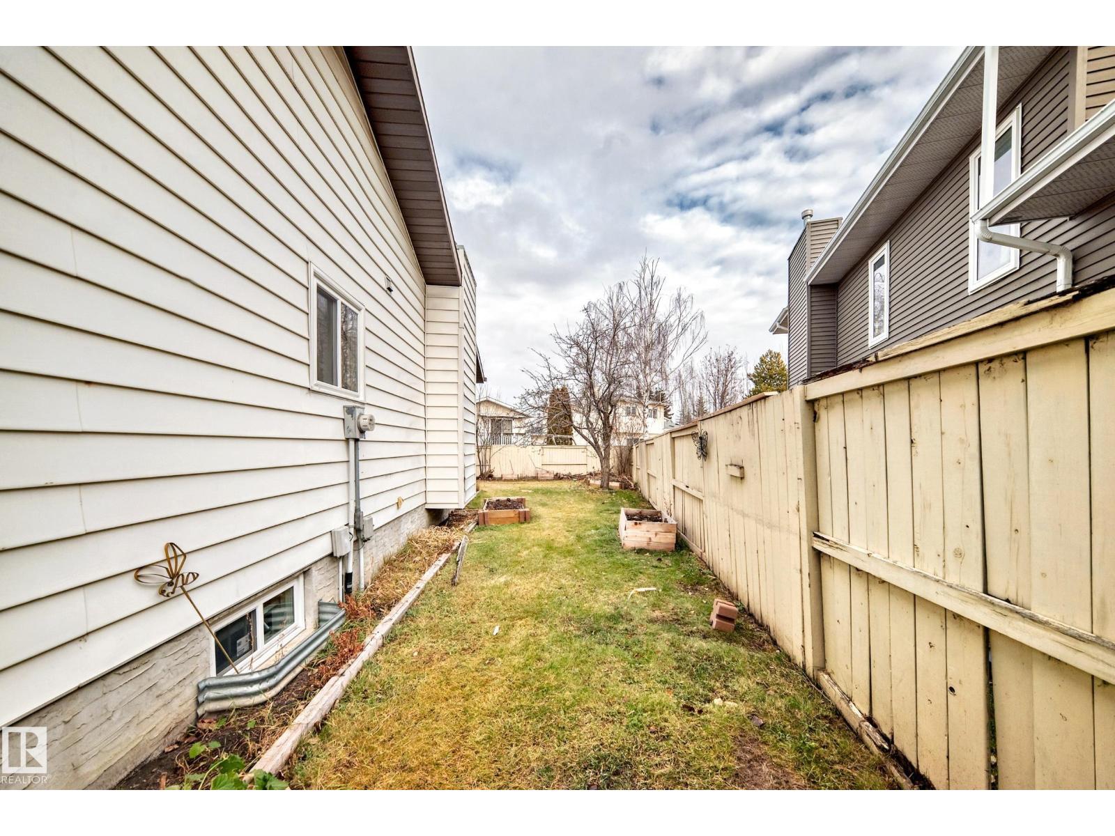 1923 52 St Nw Nw, Edmonton, Alberta  T6L 1J3 - Photo 56 - E4470423