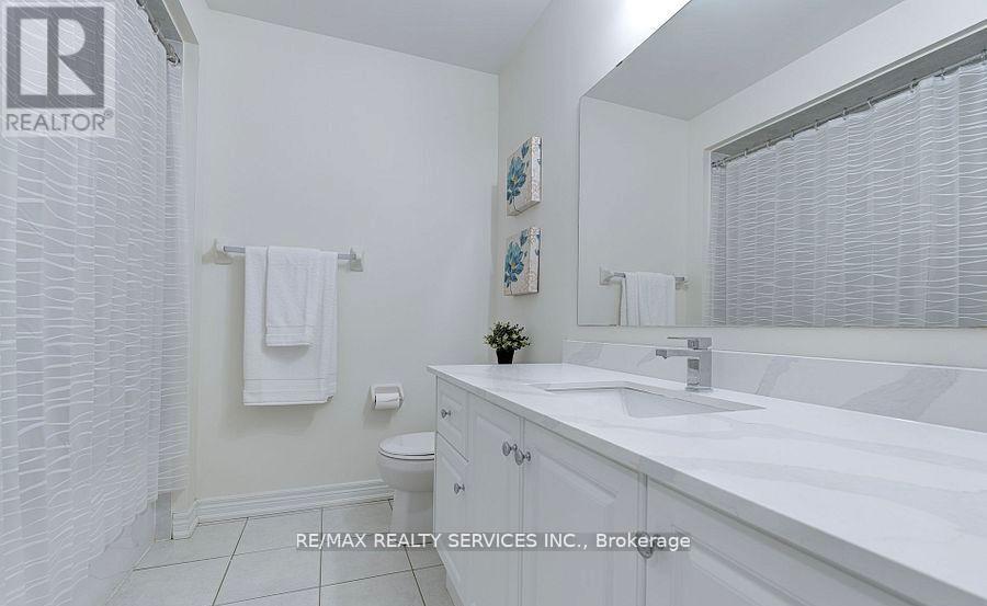 Upper - 13 Ebury Drive, Brampton, Ontario  L6X 0Z3 - Photo 11 - W12707372