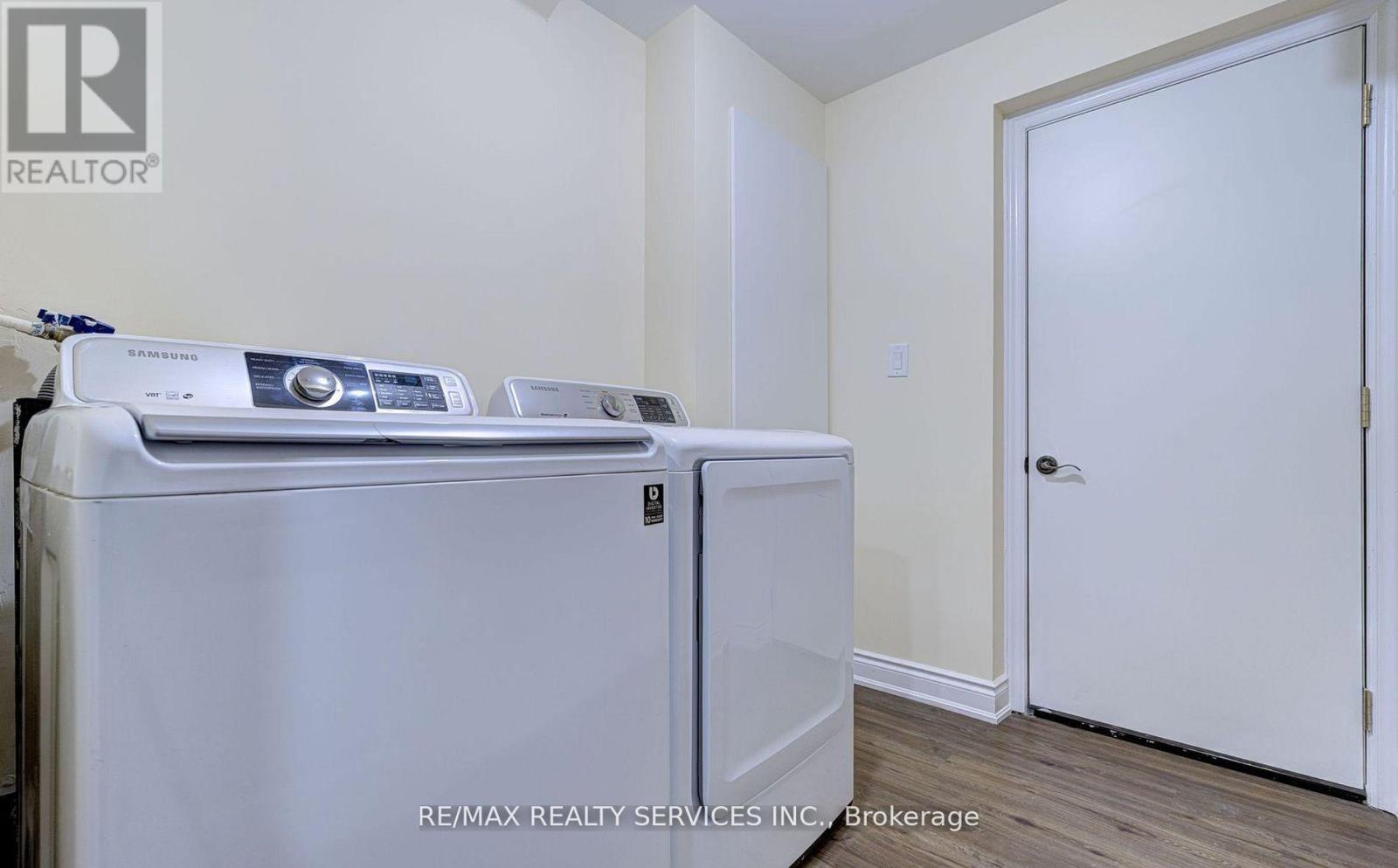 Upper - 13 Ebury Drive, Brampton, Ontario  L6X 0Z3 - Photo 4 - W12707372