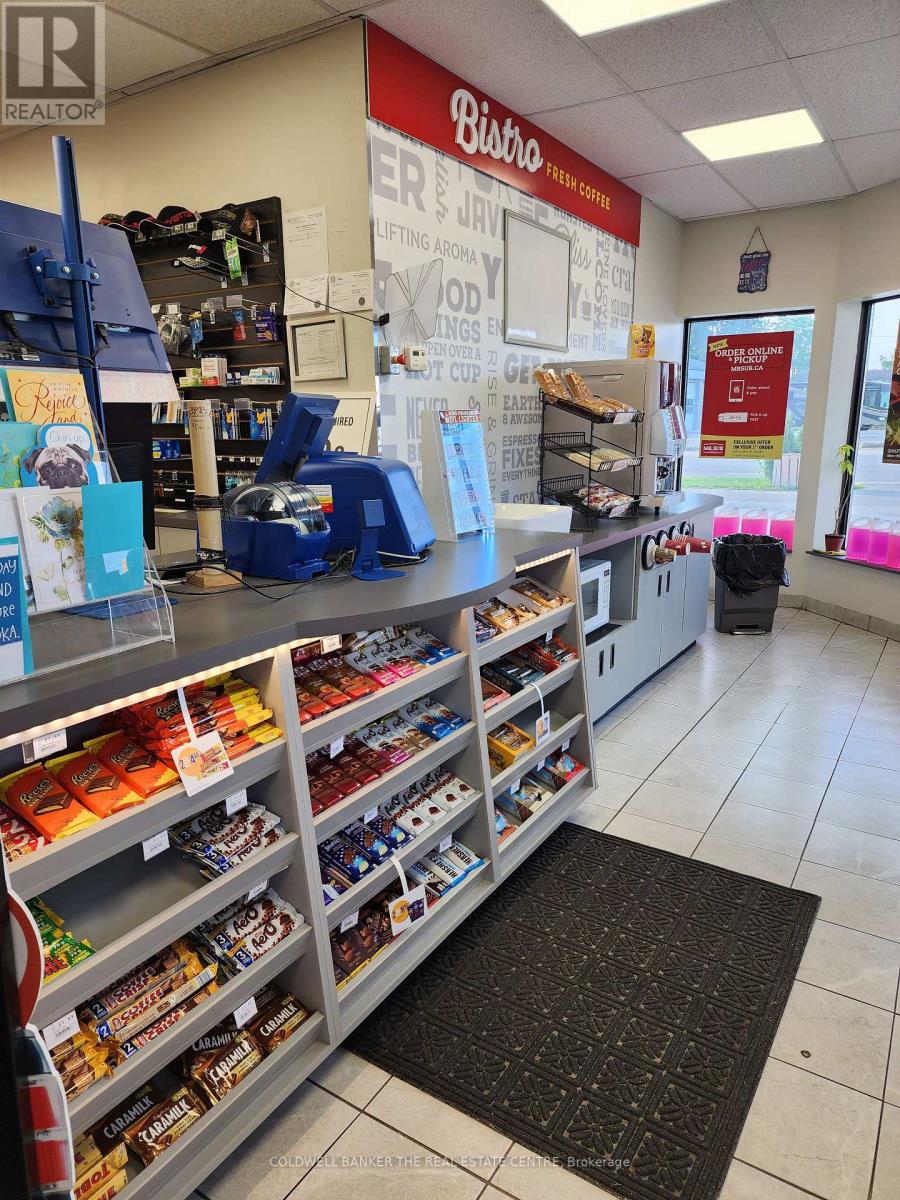 7 Metcalfe Street E, Strathroy-Caradoc, Ontario  N7G 1N9 - Photo 18 - X12707380